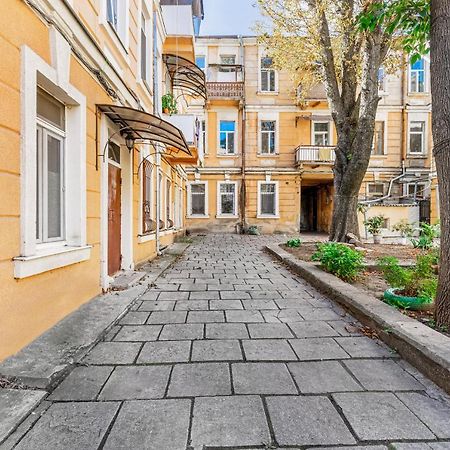 Квартира С Балконом И 2 Спальнями "Na Knyazheskoy" Apartment Одеса Екстериор снимка